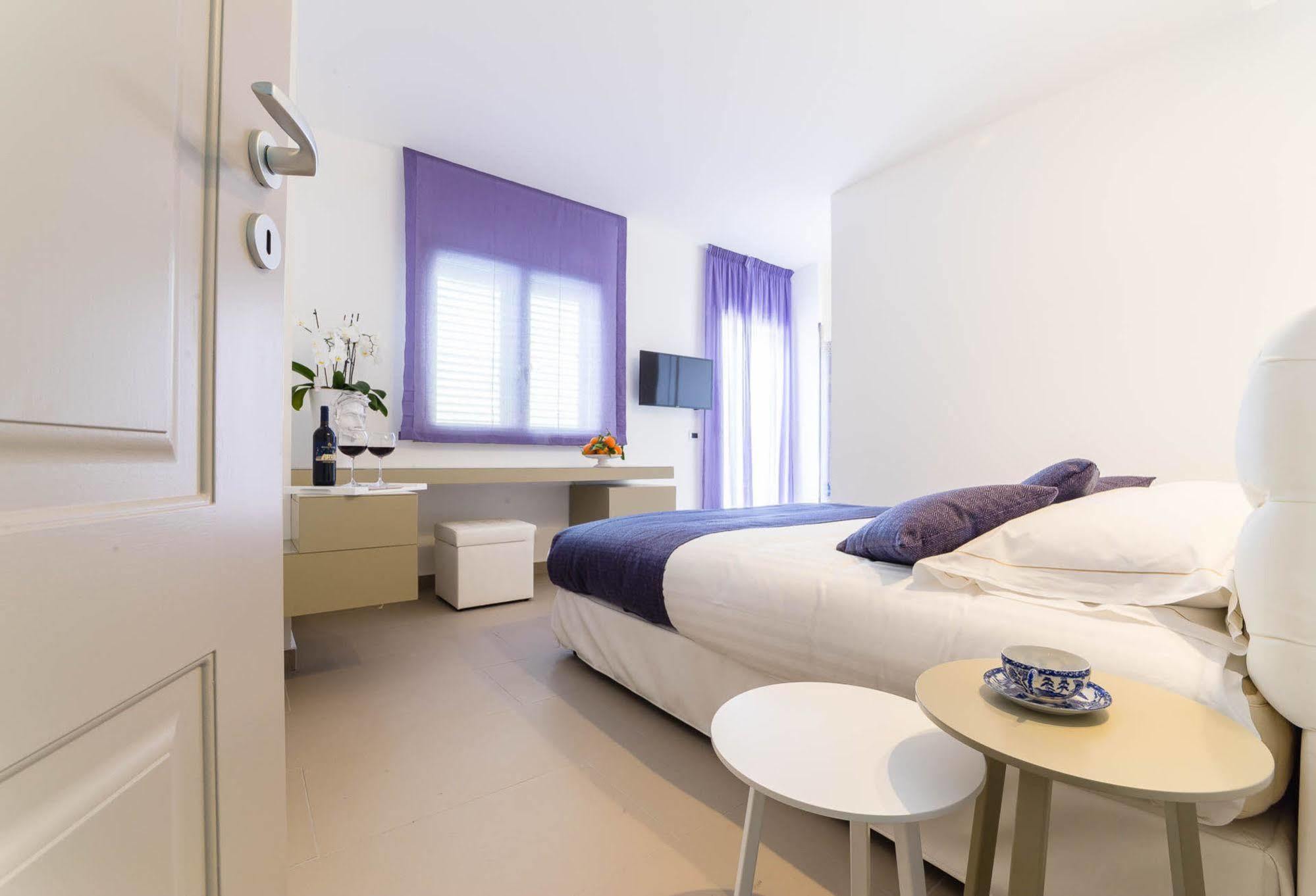 Sciccosa Guest House Taormina Bagian luar foto