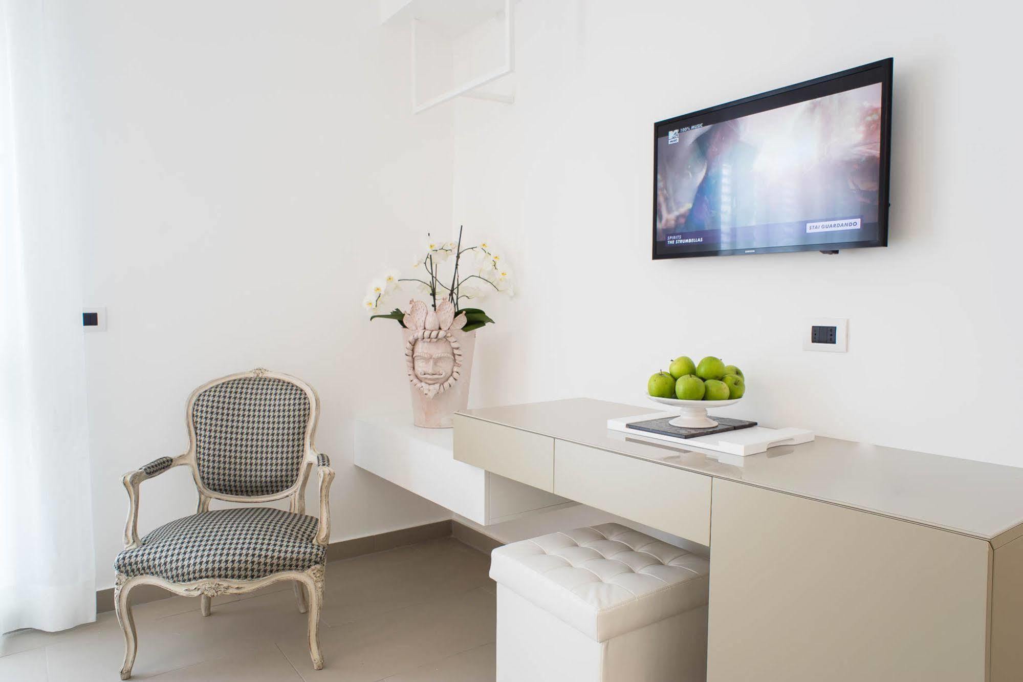 Sciccosa Guest House Taormina Bagian luar foto