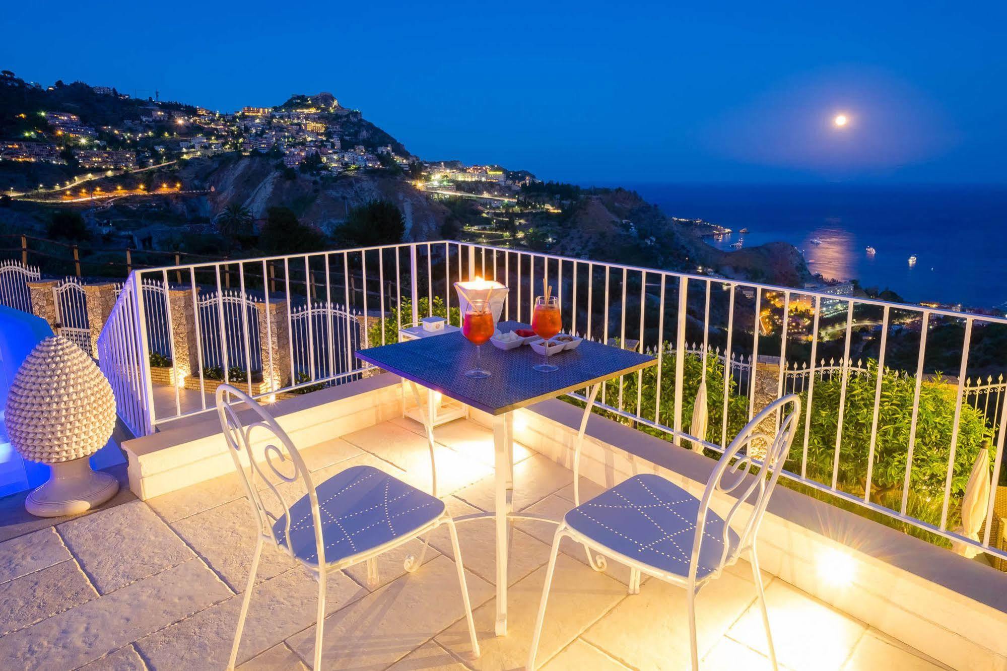 Sciccosa Guest House Taormina Bagian luar foto