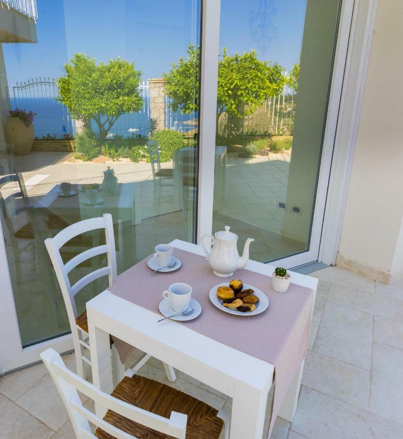 Sciccosa Guest House Taormina Bagian luar foto